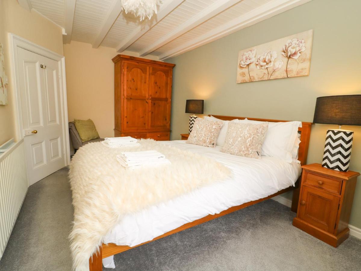 Вилла St Edmunds House Crakehall Экстерьер фото