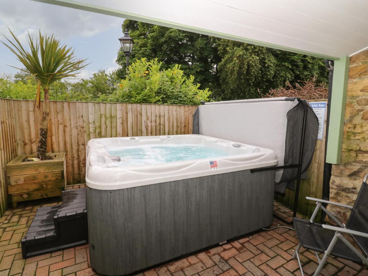 Вилла St Edmunds House Crakehall Экстерьер фото