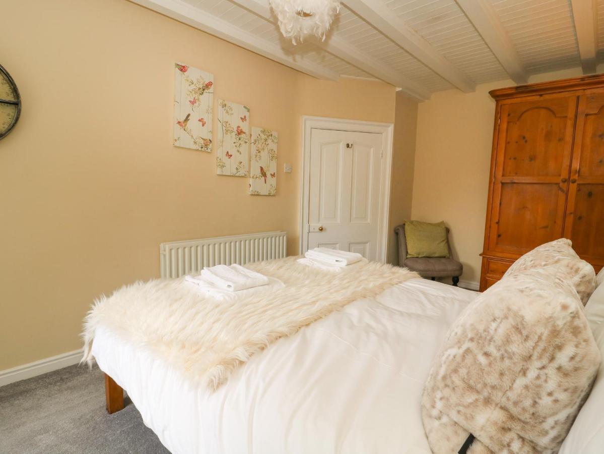 Вилла St Edmunds House Crakehall Экстерьер фото