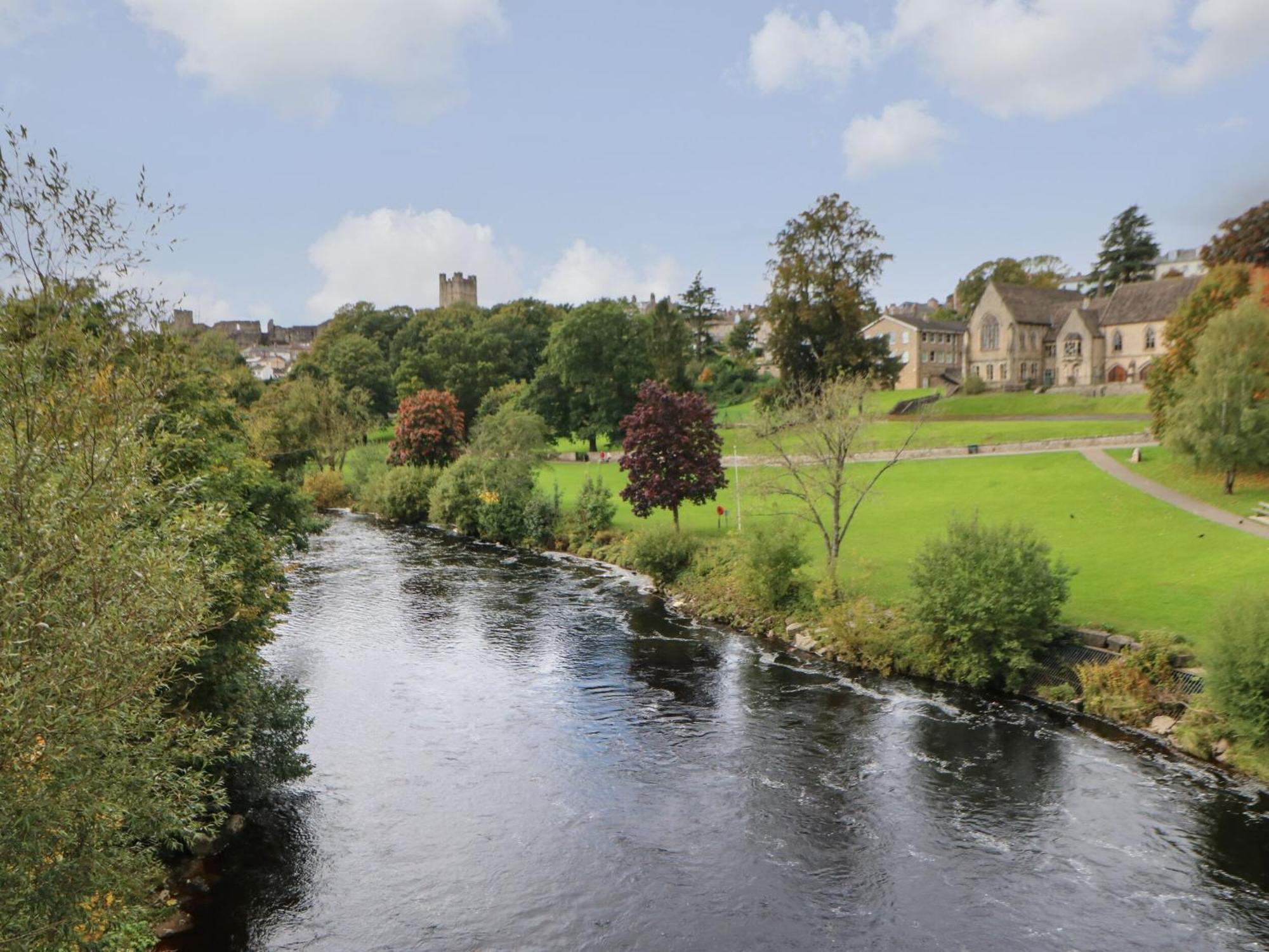 Вилла St Edmunds House Crakehall Экстерьер фото